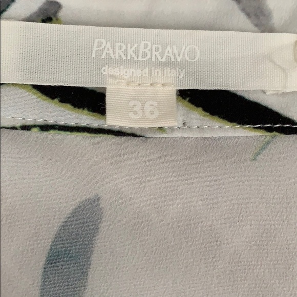 Floral Cap Sleeve Blouse - Picture 8 of 8